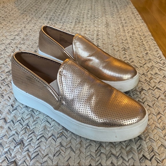 Steve Madden Shoes - Steve Madden Slip on Sneakers